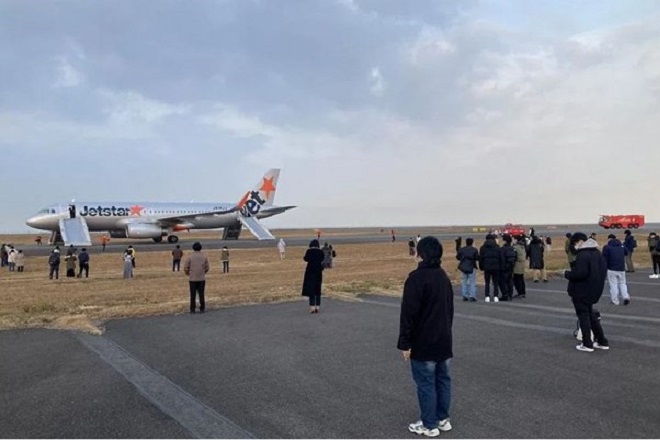 Máy bay của hãng Jetstar Japan Co. hạ cánh khẩn cấp do có đe dọa đánh bom