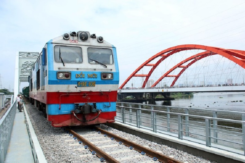 Nghiên cứu đầu tư đường sắt kết nối Sân bay Tân Sơn Nhất và Long Thành