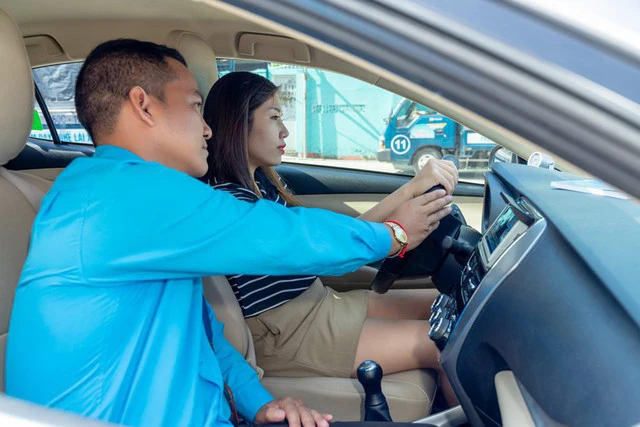 Quy định mới về thủ tục cấp, thu hồi giấy chứng nhận giáo viên dạy thực hành lái ô tô